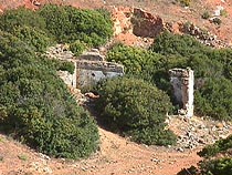 BRruins.JPG (24920 bytes)