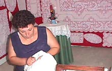 handsew.JPG (15899 bytes)