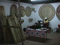 palmwork.JPG (15029 bytes)