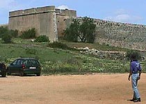 West_bastion.JPG (16258 bytes)