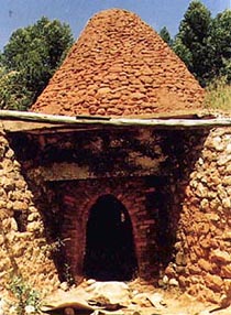 oldfurna.jpg (32433 bytes)