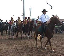 parade1 horseball team.JPG (18086 bytes)